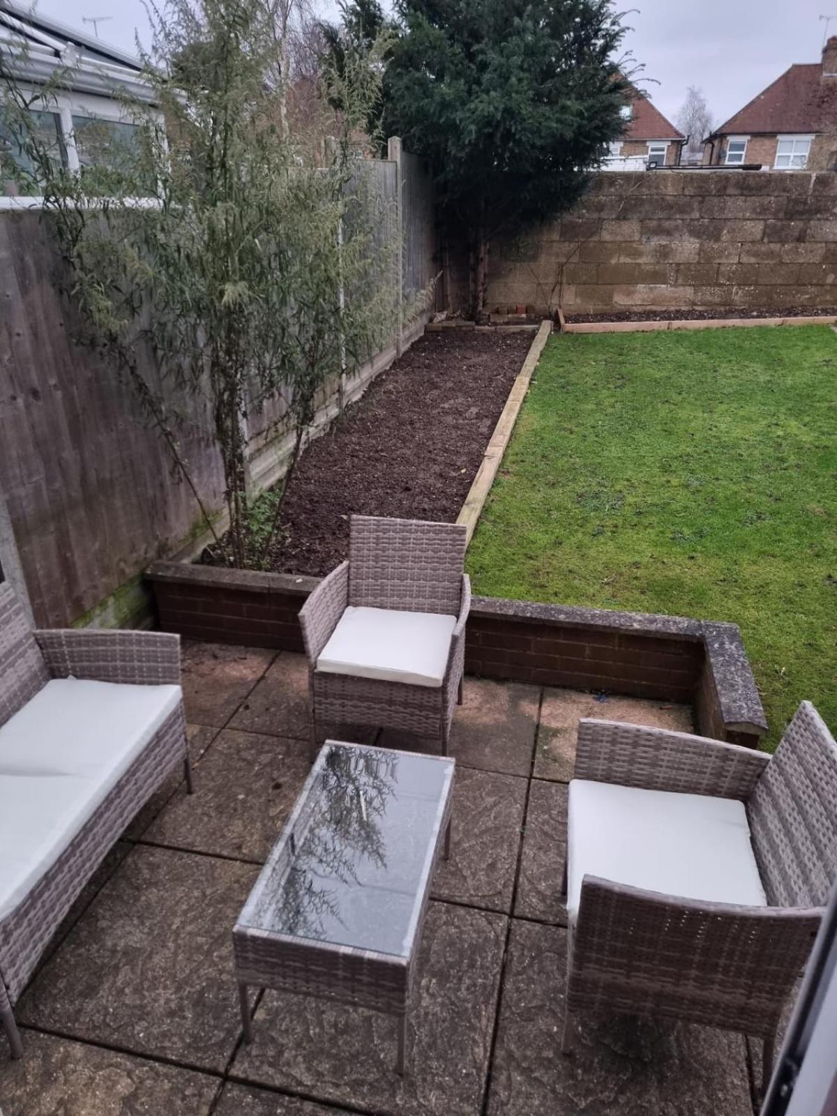 Lush House Close To Ashford Town Centre With Driveway 외부 사진
