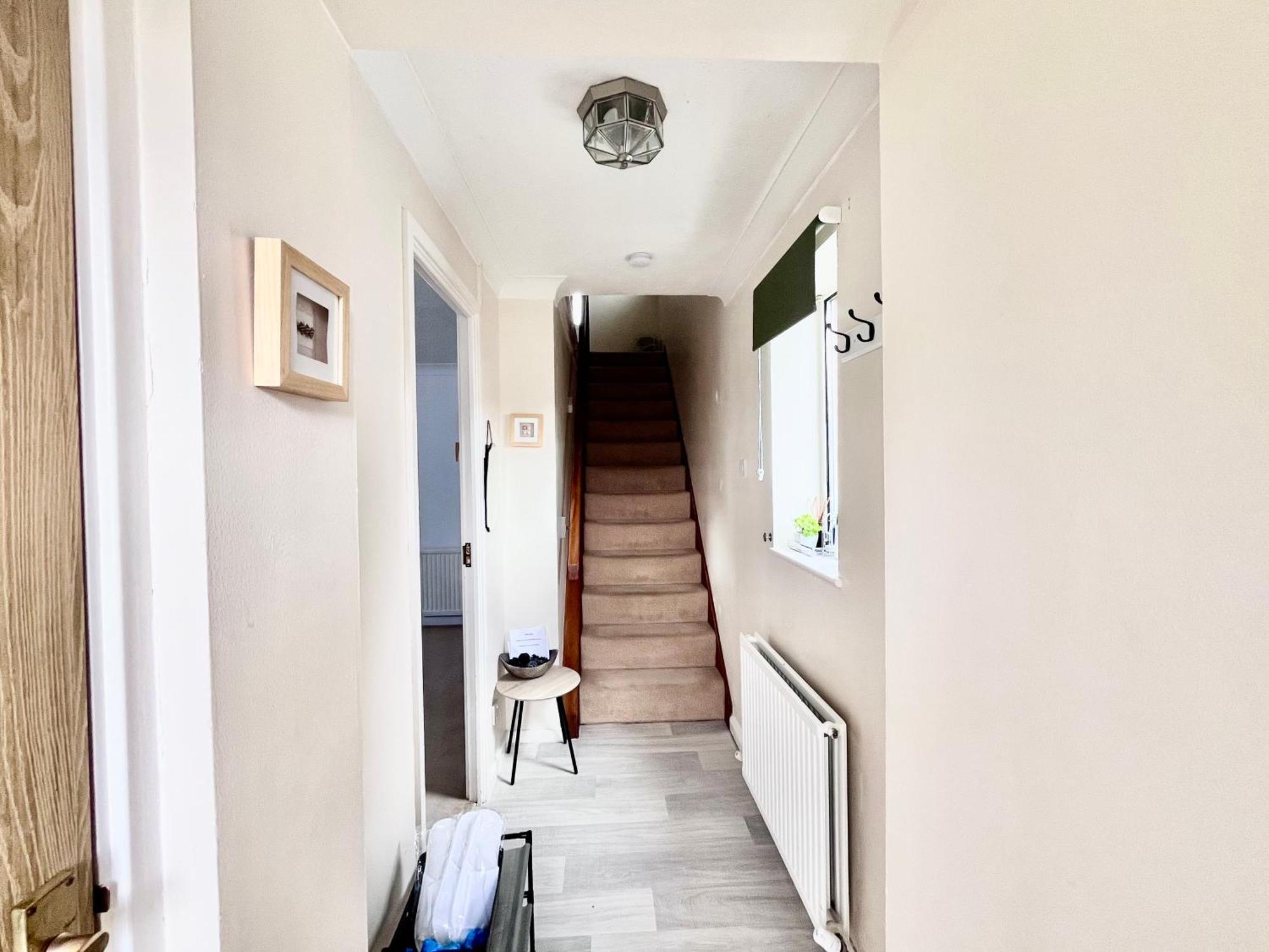 Lush House Close To Ashford Town Centre With Driveway 외부 사진